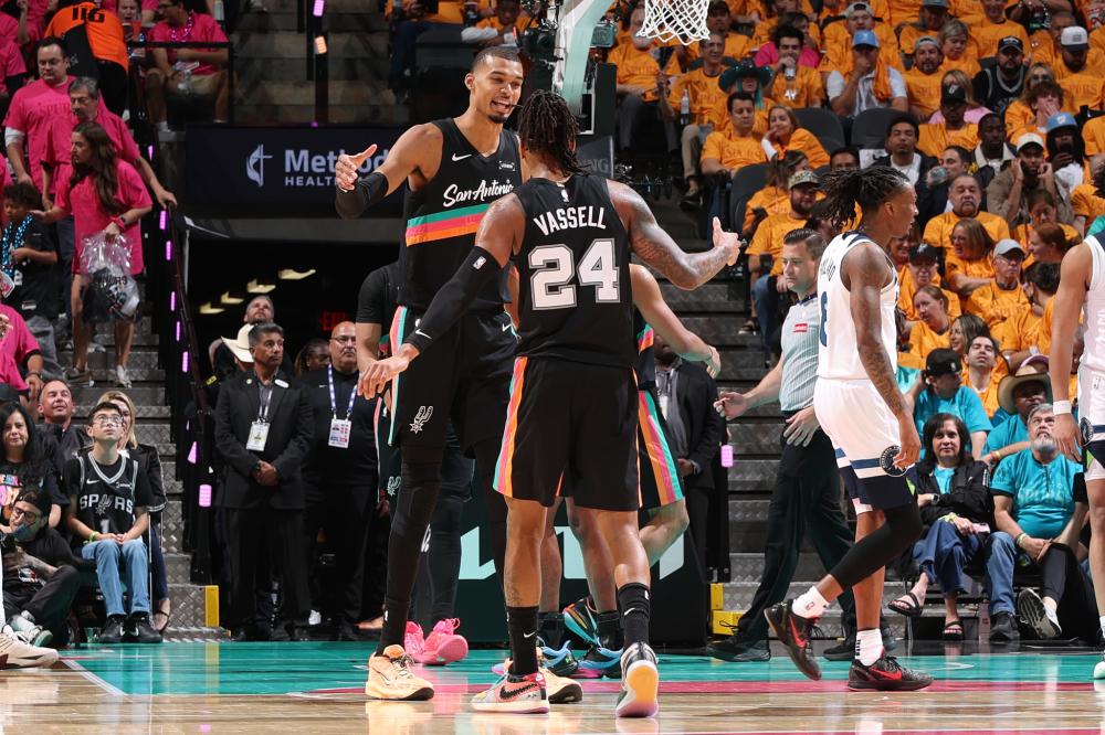 从德国战车到独行侠传奇诺维茨基如何改写大前锋历史与NBA格局